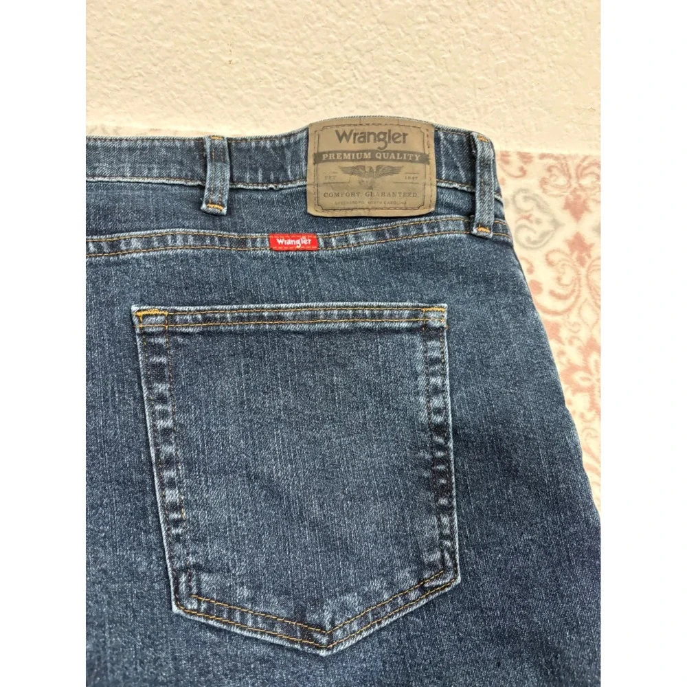 Wrangler Regular Fit Comfort Flex Waist Jeans Mens 48x30 Blue Denim 96CFWSW